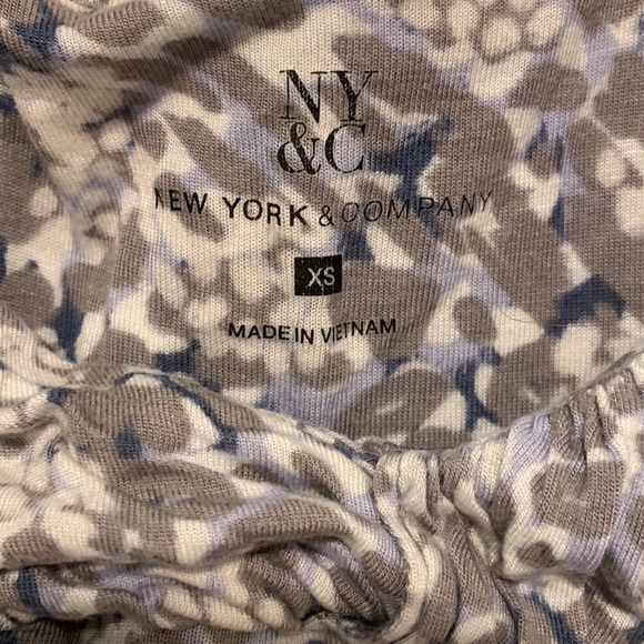 Gray&Blue Top - Picture 3 of 5